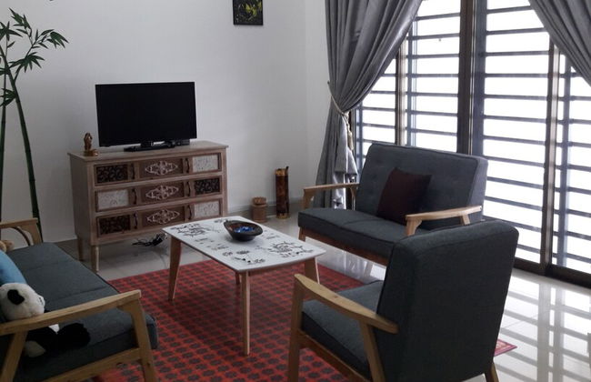 Tampoi Homestay - Photo 2