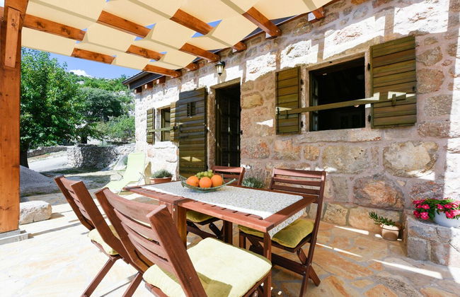 Traditional Stone House Bura - Nature Park Velebit - Foto 24