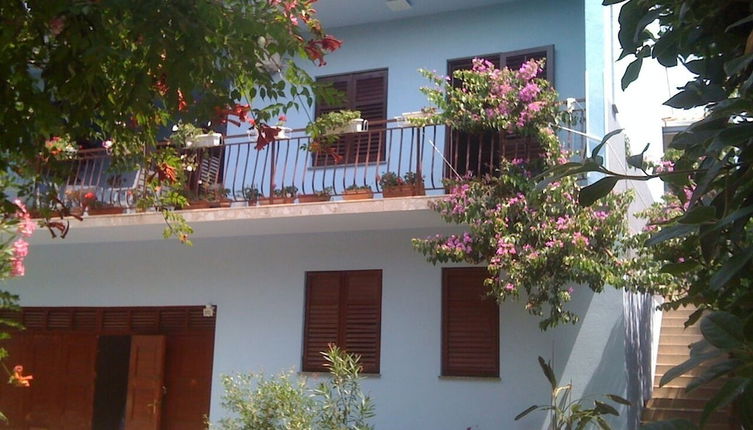 Foto 1 - Apartment in Villa, big Garden, Private Pool, Close to Beach and Zadar Town