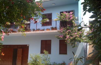 Foto 1 - Apartment in Villa, big Garden, Private Pool, Close to Beach and Zadar Town