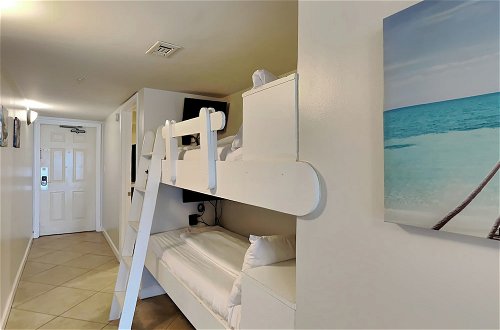 Foto 8 - Pelican Isle by Southern Vacation Rentals