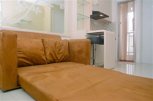 Photo 8 - Fully Furnished 2BR Bassura City Apartment with Mall View