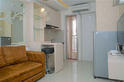 Photo 5 - Fully Furnished 2BR Bassura City Apartment with Mall View