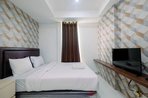 Photo 2 - Relaxing Studio Apartment at Azalea Suites Cikarang