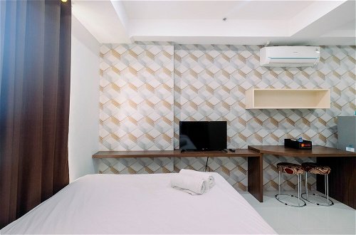 Photo 3 - Relaxing Studio Apartment at Azalea Suites Cikarang
