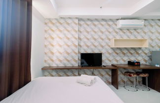 Foto 3 - Relaxing Studio Apartment at Azalea Suites Cikarang