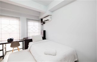 Photo 3 - Modern And Comfy Studio Apartment At Patraland Urbano