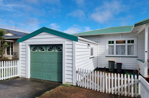 Photo 43 - 4 Bedroom Character House Papakura