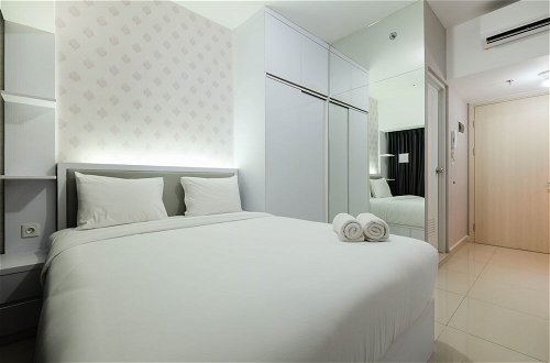 Foto 2 - Modern White Studio At Springlake Summarecon Bekasi Apartment By Travelio