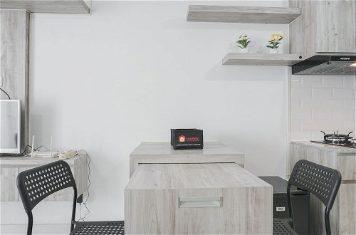 Photo 6 - Cozy And Nice Studio At Amethyst Apartment