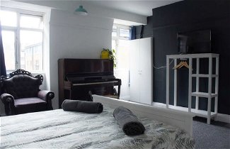 Foto 1 - Trendy 1 Bedroom Apartment in Kings Cross