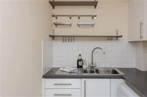 Foto 6 - Vivid Apartment in Central London
