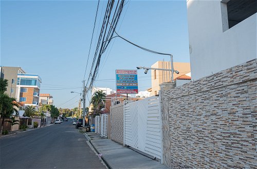 Photo 9 - 3bed 1-bedroom Apartment Near Sirena San Isidro in Santo Domingo Este