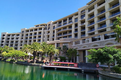 Foto 5 - One Bedroom Apartment - Fully Equipped Waterfront Based, V&a Marina Residential