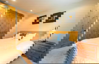 Foto 2 - Owl Meadows 24 by Avantstay Walking Distance to Town & Slopes!
