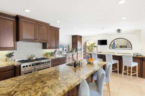 Photo 7 - Shoreline by Avantstay Spectacular Beachfront Home w/ Fire Pit, Spa & Pool Table