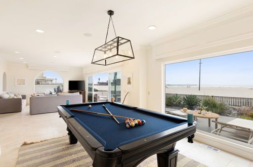 Photo 15 - Shoreline by Avantstay Spectacular Beachfront Home w/ Fire Pit, Spa & Pool Table