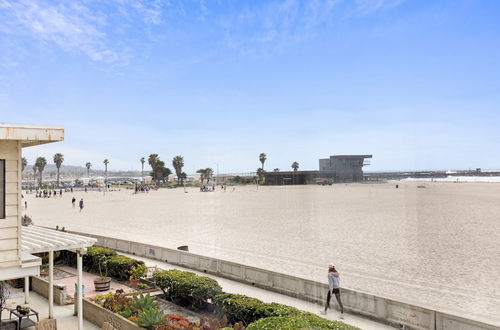 Photo 40 - Shoreline by Avantstay Spectacular Beachfront Home w/ Fire Pit, Spa & Pool Table