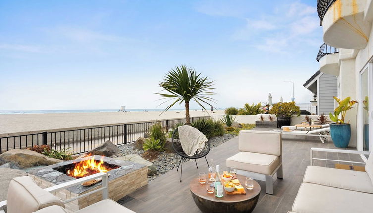 Photo 1 - Shoreline by Avantstay Spectacular Beachfront Home w/ Fire Pit, Spa & Pool Table