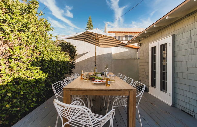 Topaz By Avantstay Adorable Cottage Walking Distance to Beach w/ Large Patio - Photo 2