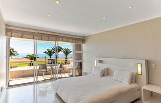 Photo 2 - First Floor Apartment With Beautiful sea View