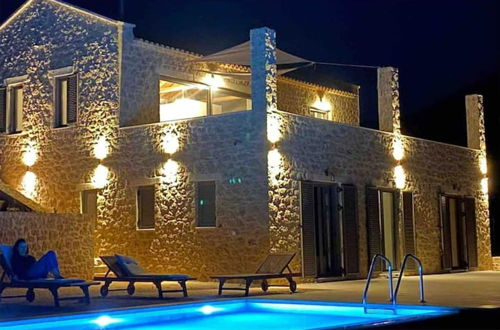 Photo 12 - Luxury Villa With Private Pool Kika Residences