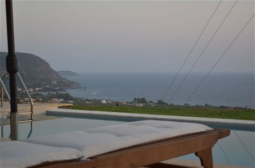 Foto 34 - Luxury Villa With Private Pool Kika Residences
