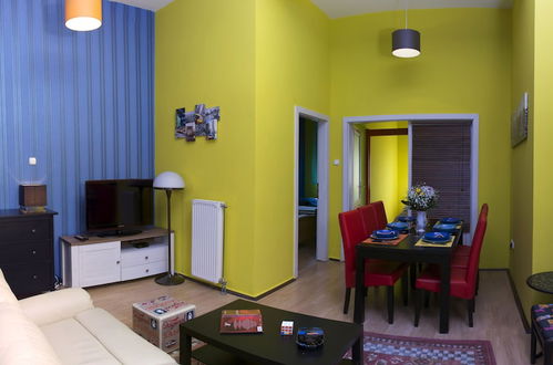 Foto 10 - Vibrant 3 Bedroom Apartment In The Pulsing Heart Of Budapest