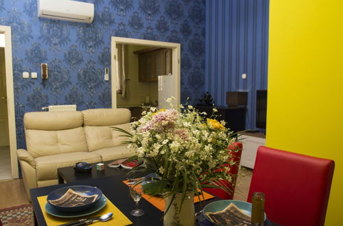 Foto 9 - Vibrant 3 Bedroom Apartment In The Pulsing Heart Of Budapest