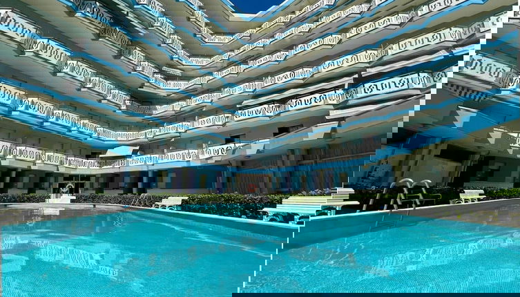 Foto 1 - Adorable Modern Studio With Shared Pool