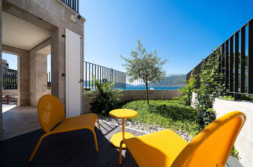 Foto 53 - Villa Lastva is a Five Star Seafront Luxury Villa With Privite Pool