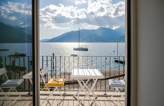 Villa Lastva is a Five Star Seafront Luxury Villa With Privite Pool - Foto 73