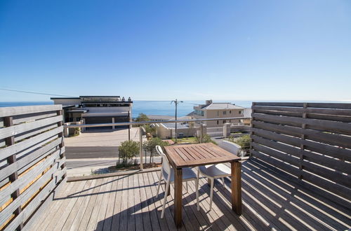 Photo 12 - Camps Bay Studio Apartment - Luxurious With Stunning sea View