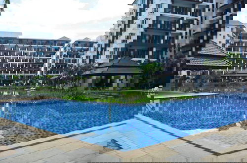 Photo 7 - Ad Condominium Bang Saray F2 R205