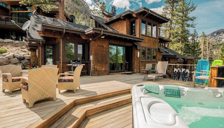 Photo 1 - Bronson by Avantstay Luxurious Home On The Slopes