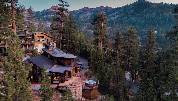 Bronson by Avantstay Luxurious Home On The Slopes! - Photo 2