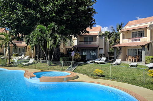 Foto 13 - Beachfront Family Bungalow With Pool and top View - by Feelluxuryholidays