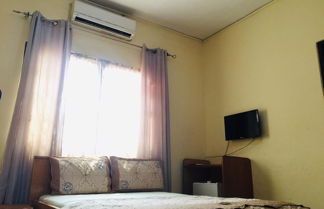 Photo 2 - Room in B&B - Single Room - Ground Floor in Accra