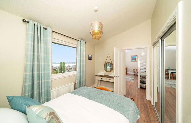 Ferry View Cottage - Private Balcony - Foto 24