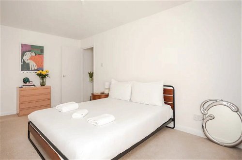Photo 2 - Quirky 1 Bedroom Flat in Hackney