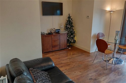 Photo 13 - Waterfront Apartment In The Heart Of St Neots
