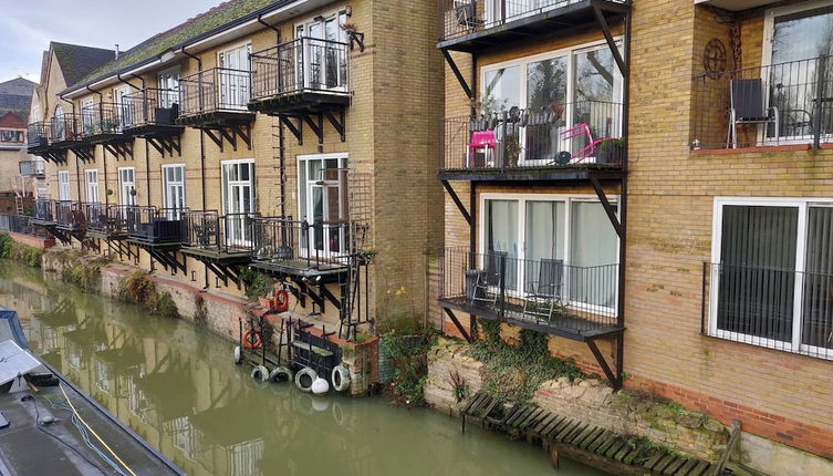 Foto 1 - Waterfront Apartment In The Heart Of St Neots