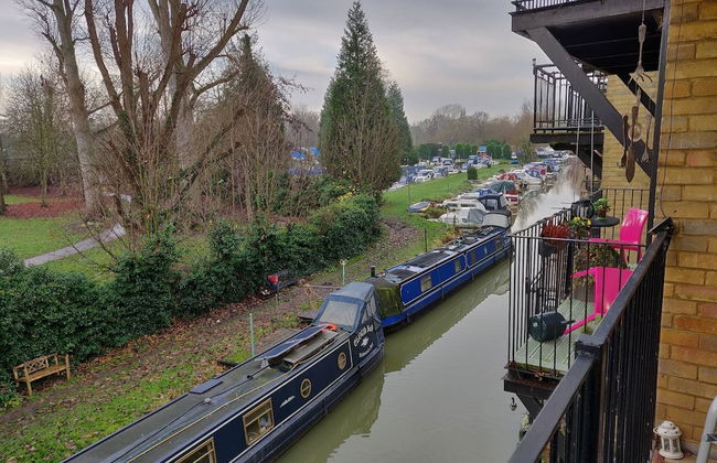 Waterfront Apartment In The Heart Of St Neots - Photo 35