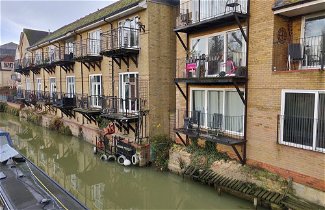 Foto 1 - Waterfront Apartment In The Heart Of St Neots