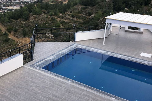 Foto 23 - Large Luxury Villa With Private Pool in Lapta Kyrenia