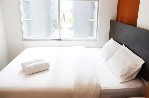 Foto 3 - Strategic 1BR Apartment with Sofa Bed at The Jarrdin Cihampelas
