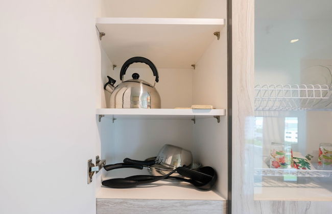 Great Location Studio at Tree Park Apartment - Foto 16