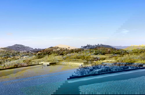 Foto 27 - Casa del Arbol by Avantstay Stunning California Estate With Incredible Views