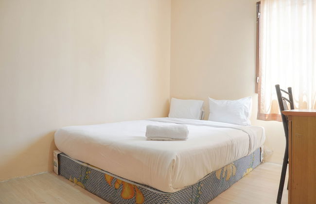 Comfort And Cozy 2Br At Gajah Mada Mediterania Apartment - Foto 2