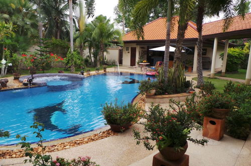 Foto 7 - Luxury Private Villa In A Stunning Locationpool